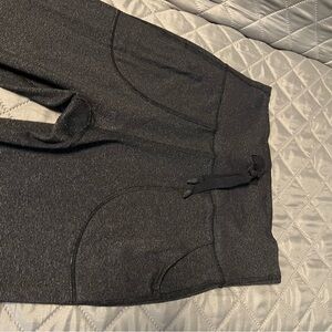 5/$100 Lululemon Gray/Black High-waisted leggings